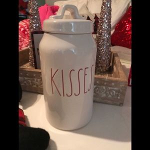 Rae Dunn Kisses Canister